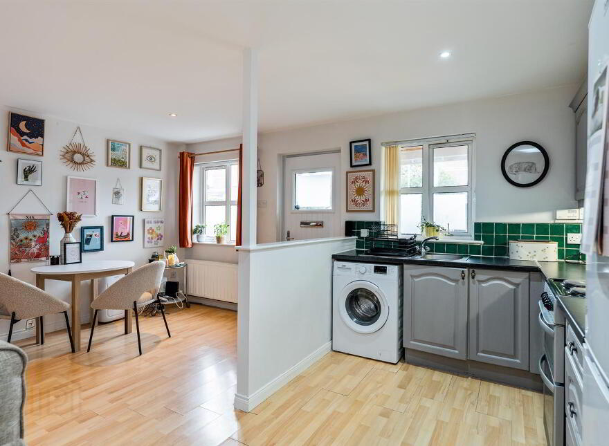 31 Whitethorn Avenue, Newtownards, BT23 8WT