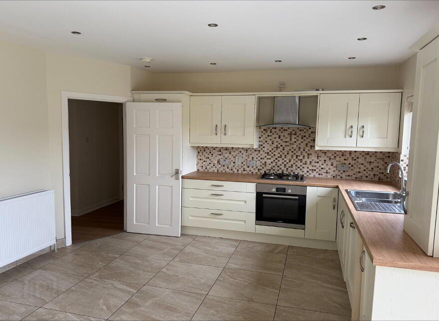 Flat 3, 32a Deramore Park, Malone Road, Belfast, BT9 5JU