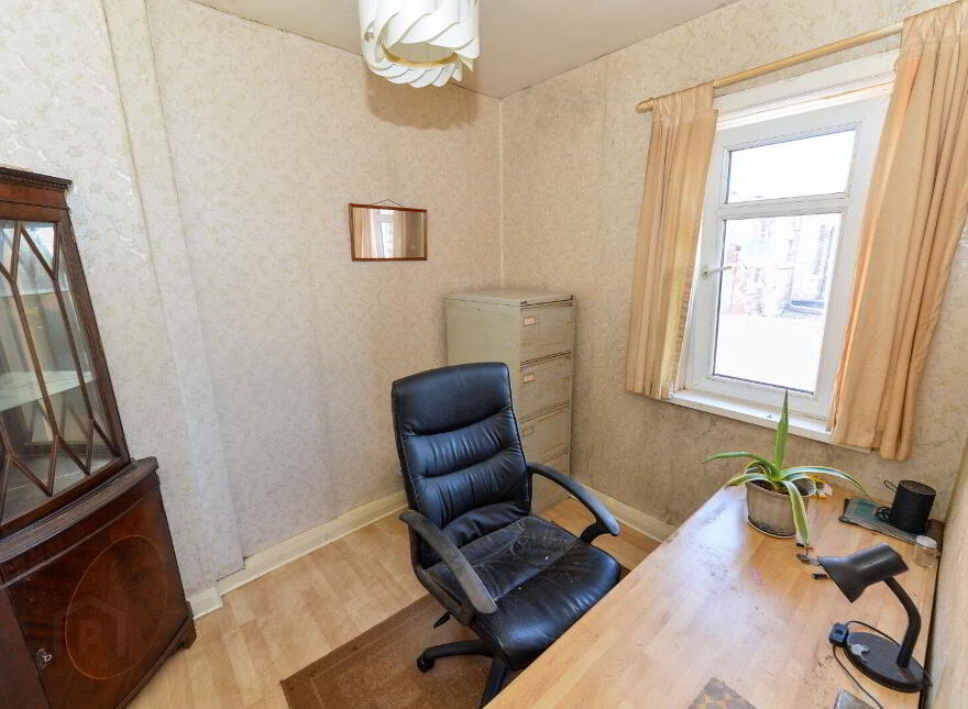 35 Oakdene Parade, Belfast, BT4 1LB