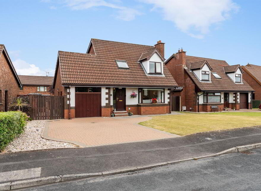 33 Lord Wardens Grange, Bangor, BT19 1YN photo