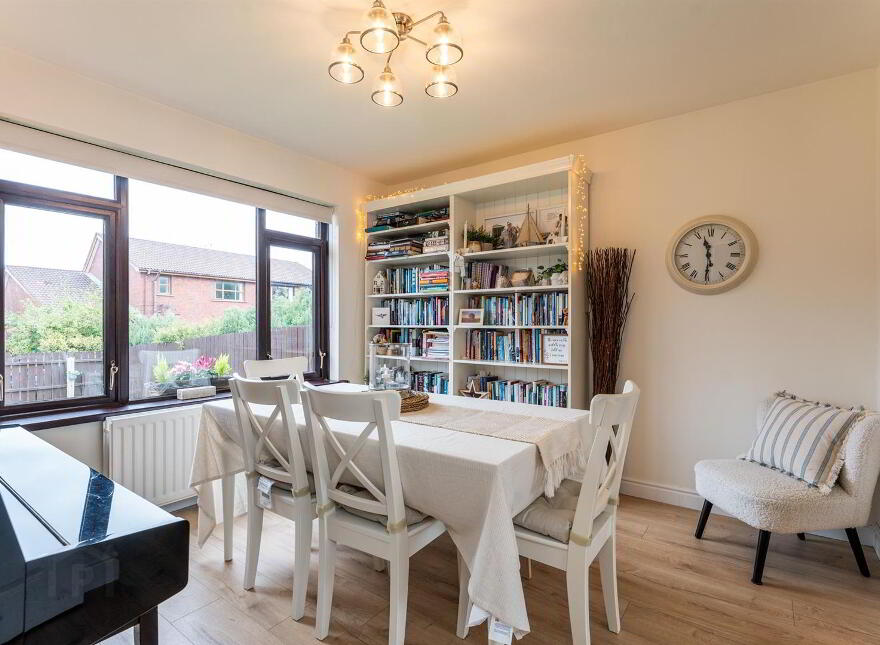 33 Lord Wardens Grange, Bangor, BT19 1YN
