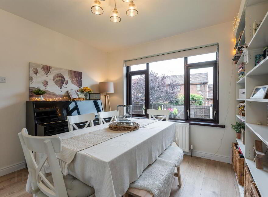 33 Lord Wardens Grange, Bangor, BT19 1YN