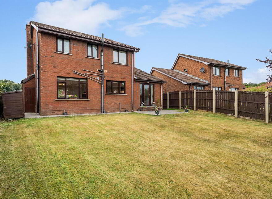 33 Lord Wardens Grange, Bangor, BT19 1YN