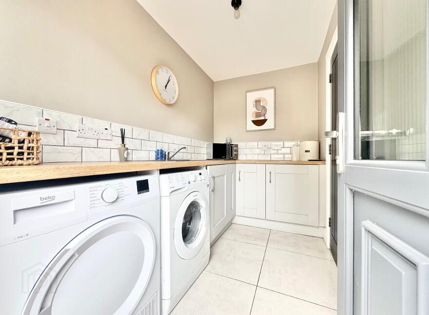 28 Highfield Drive, Omagh, BT79 7WN