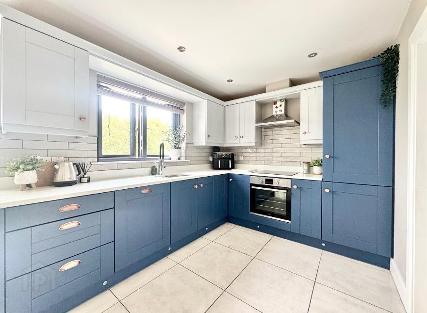 28 Highfield Drive, Omagh, BT79 7WN
