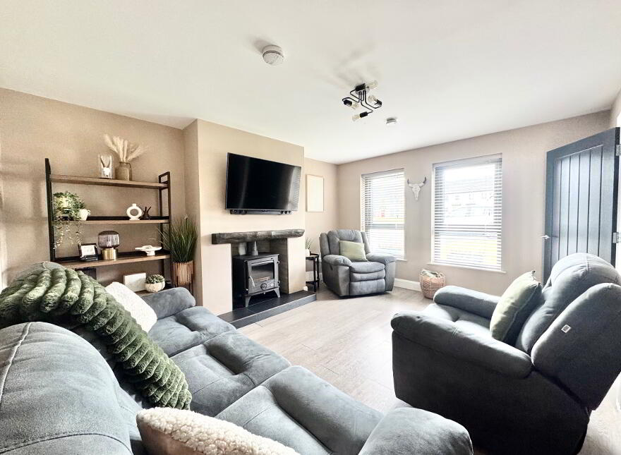 28 Highfield Drive, Omagh, BT79 7WN