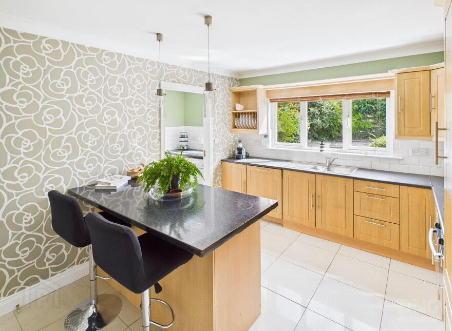 64 Ballin Rí, Tullamore, R35E6W7