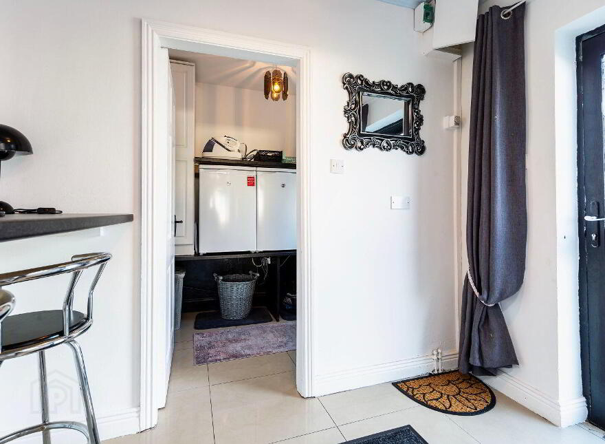 Ballina, Ballymurn, Wexford, Y21V448