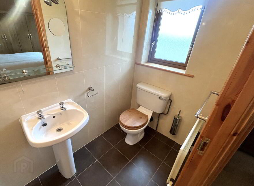 26 Hillcrest, Mayfield, Claremorris, F12A7N5