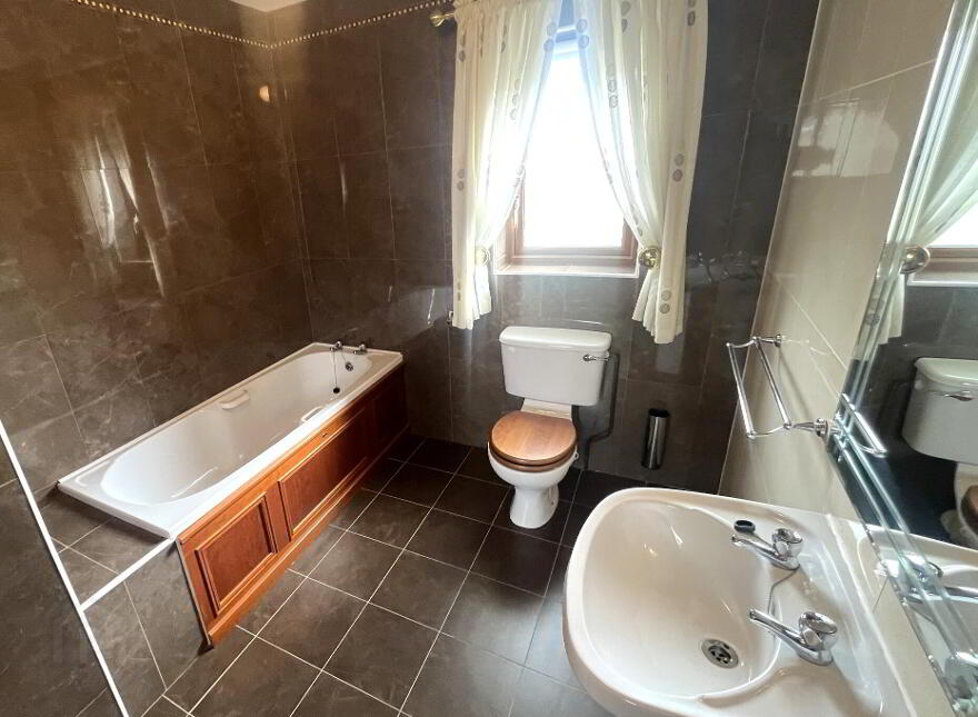 26 Hillcrest, Mayfield, Claremorris, F12A7N5
