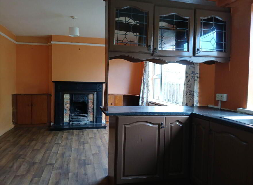 56 Willow Park Road, Athlone, N37K5R2