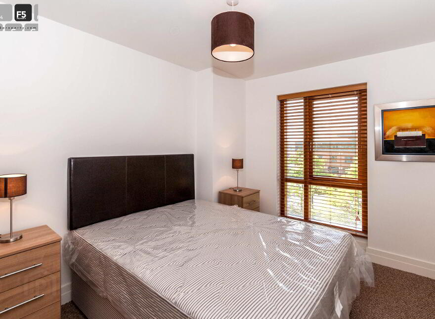 45 James Clow Building, Pilot Street, Belfast, BT1 3AH
