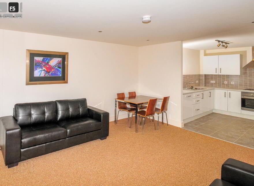 45 James Clow Building, Pilot Street, Belfast, BT1 3AH