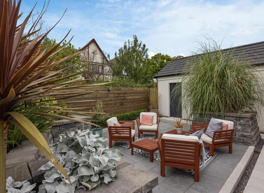 34 Shore Road, Greenisland, Carrickfergus, BT38 8UE