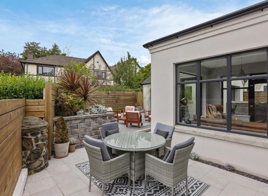 34 Shore Road, Greenisland, Carrickfergus, BT38 8UE