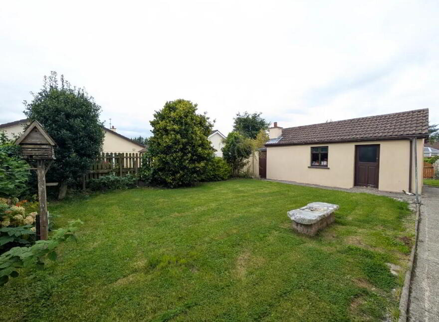 9 Ash Grove, Swinford, F12TX86