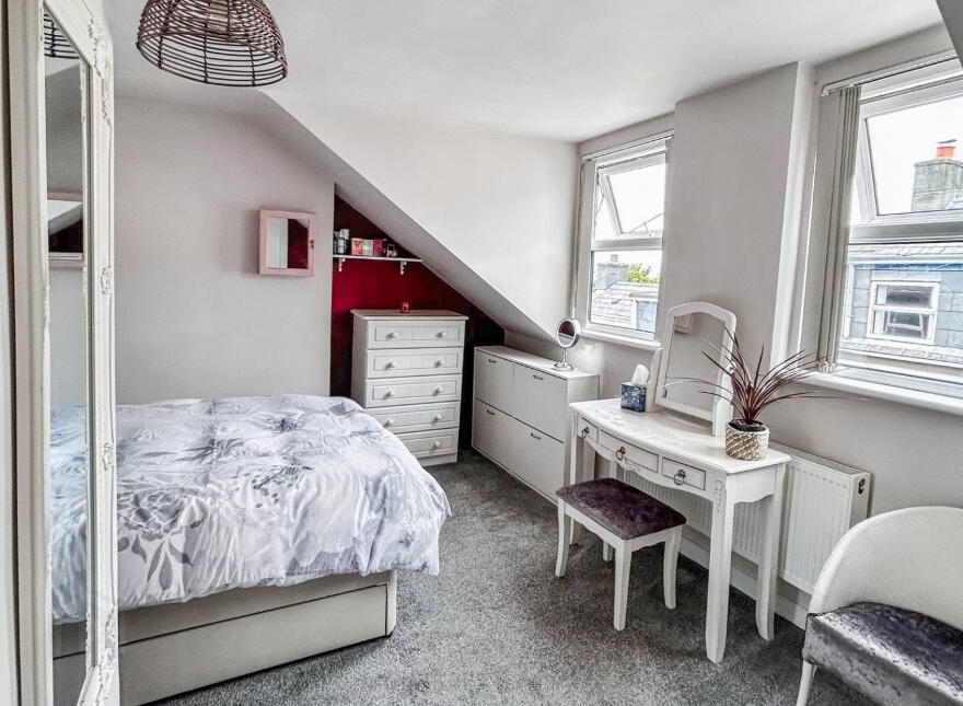 26 Barnewall Place, Derry/Londonderry, BT47 2BJ