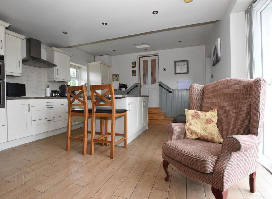 61 Ballycreen Road, Ballynahinch, BT24 8UB