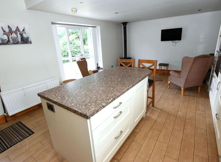 61 Ballycreen Road, Ballynahinch, BT24 8UB
