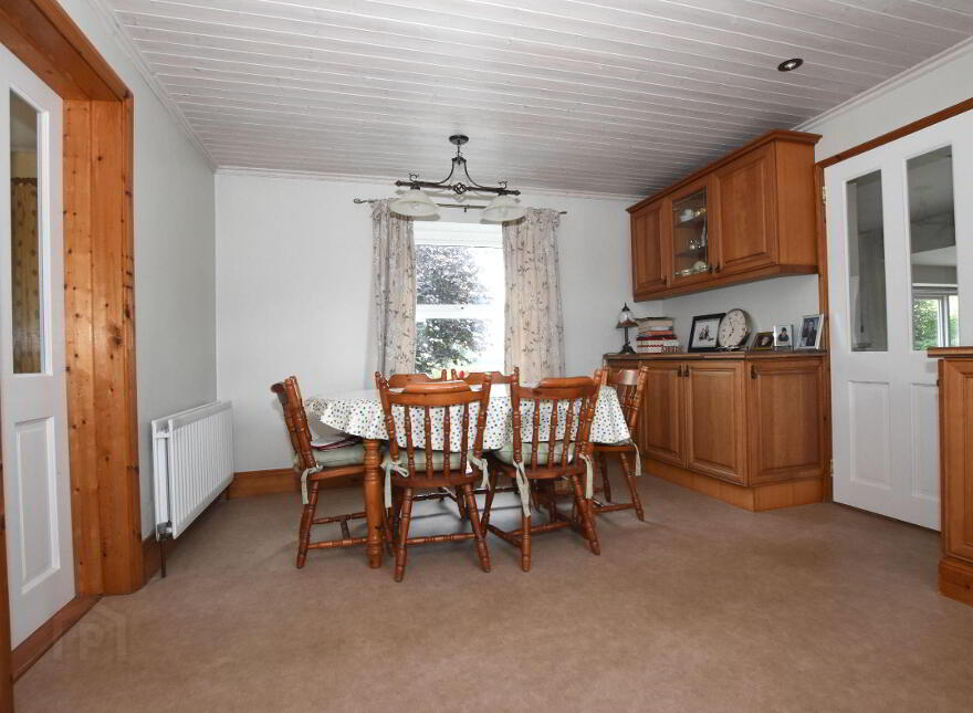 61 Ballycreen Road, Ballynahinch, BT24 8UB