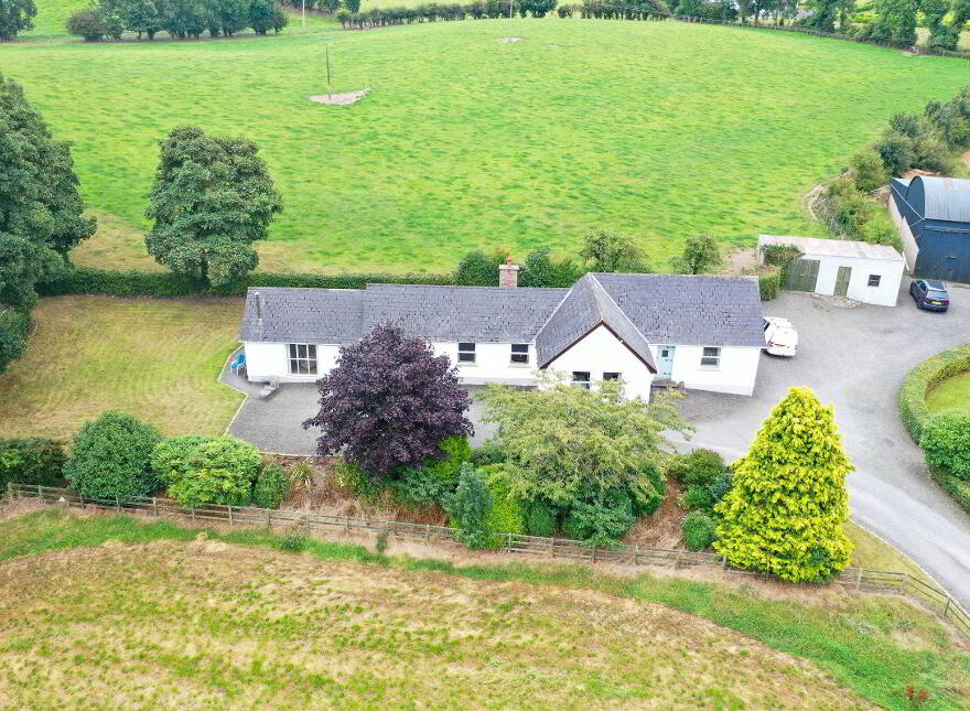 61 Ballycreen Road, Ballynahinch, BT24 8UB