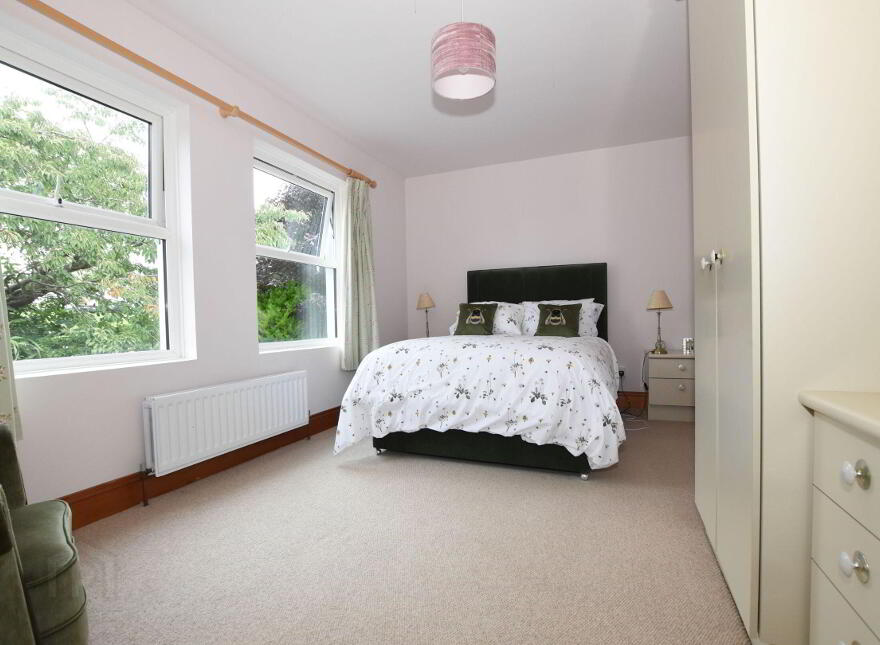 61 Ballycreen Road, Ballynahinch, BT24 8UB