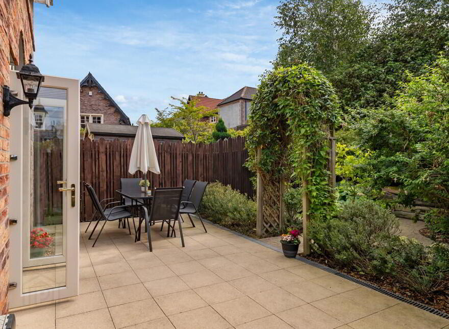 127 Ballantine Gardens, Lisburn, BT27 5FJ