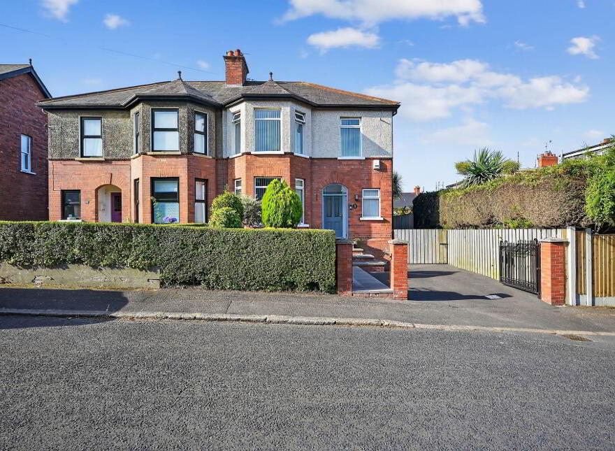 9 Luxor Gardens, Off Martinez Avenue, Belfast, BT5 5NB