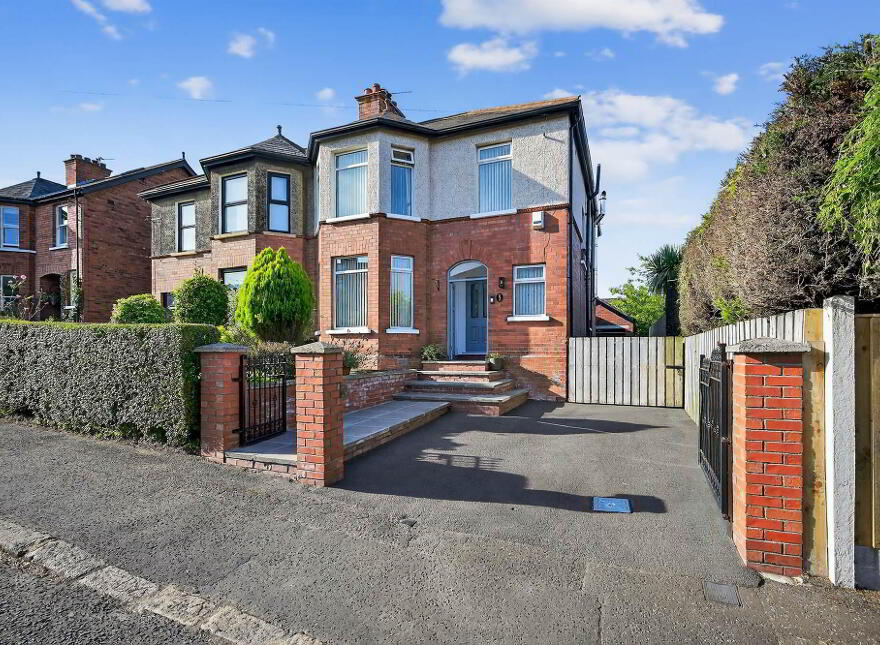 9 Luxor Gardens, Off Martinez Avenue, Belfast, BT5 5NB