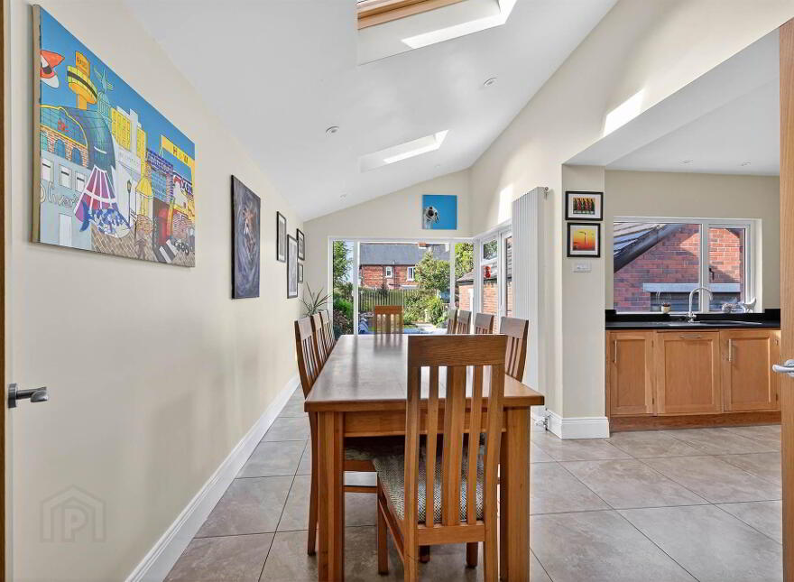 9 Luxor Gardens, Off Martinez Avenue, Belfast, BT5 5NB