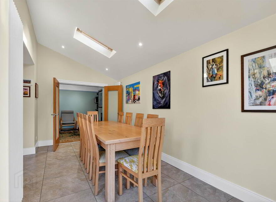 9 Luxor Gardens, Off Martinez Avenue, Belfast, BT5 5NB