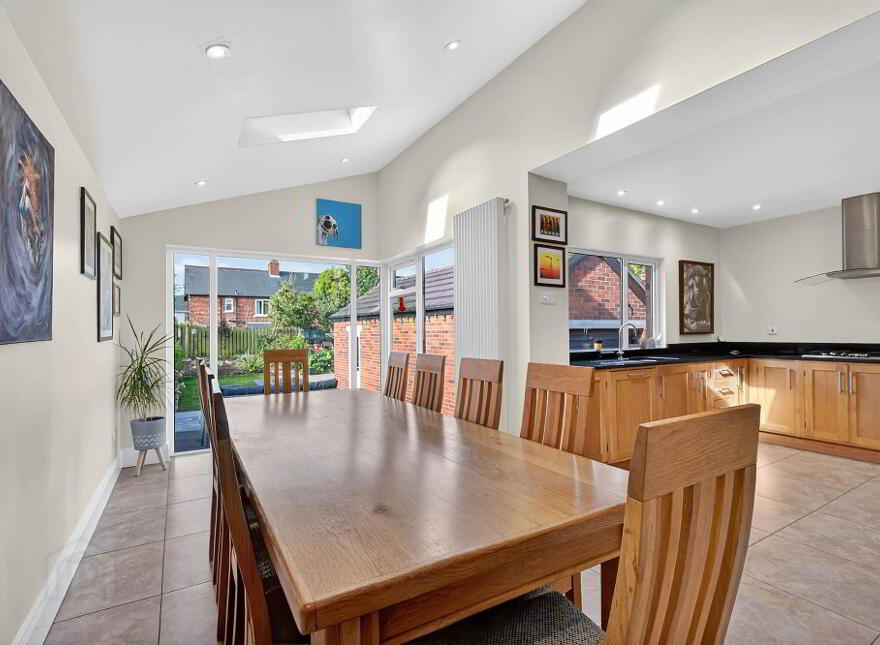 9 Luxor Gardens, Off Martinez Avenue, Belfast, BT5 5NB