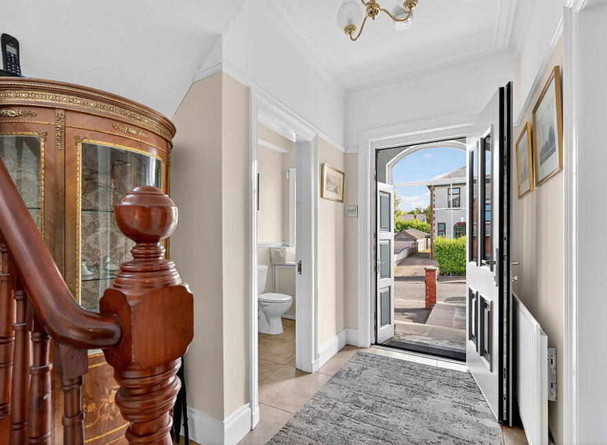 9 Luxor Gardens, Off Martinez Avenue, Belfast, BT5 5NB