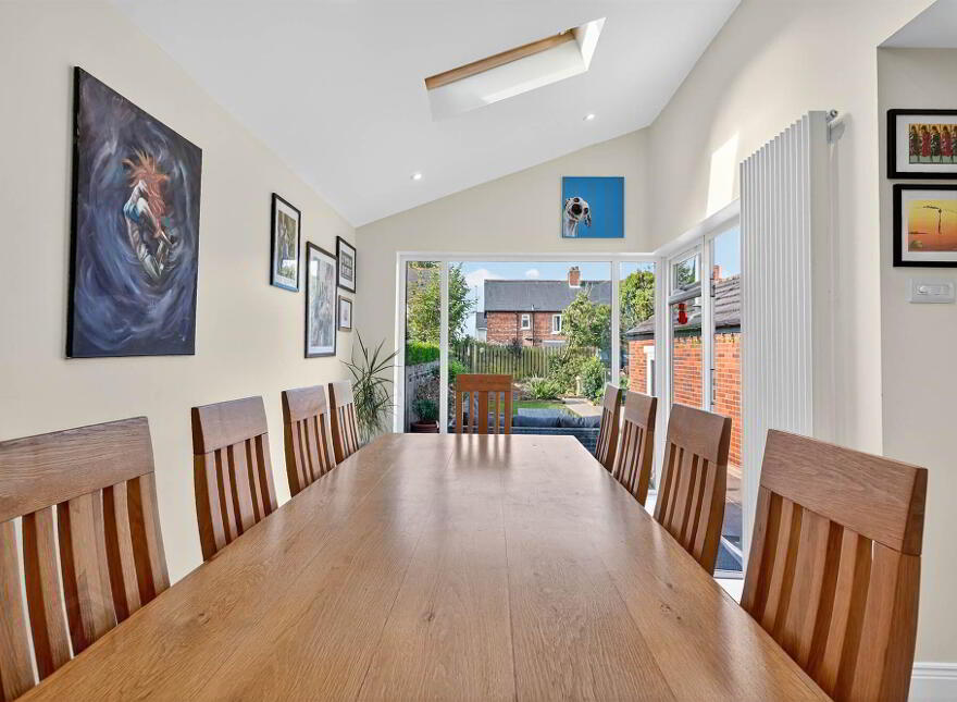 9 Luxor Gardens, Off Martinez Avenue, Belfast, BT5 5NB