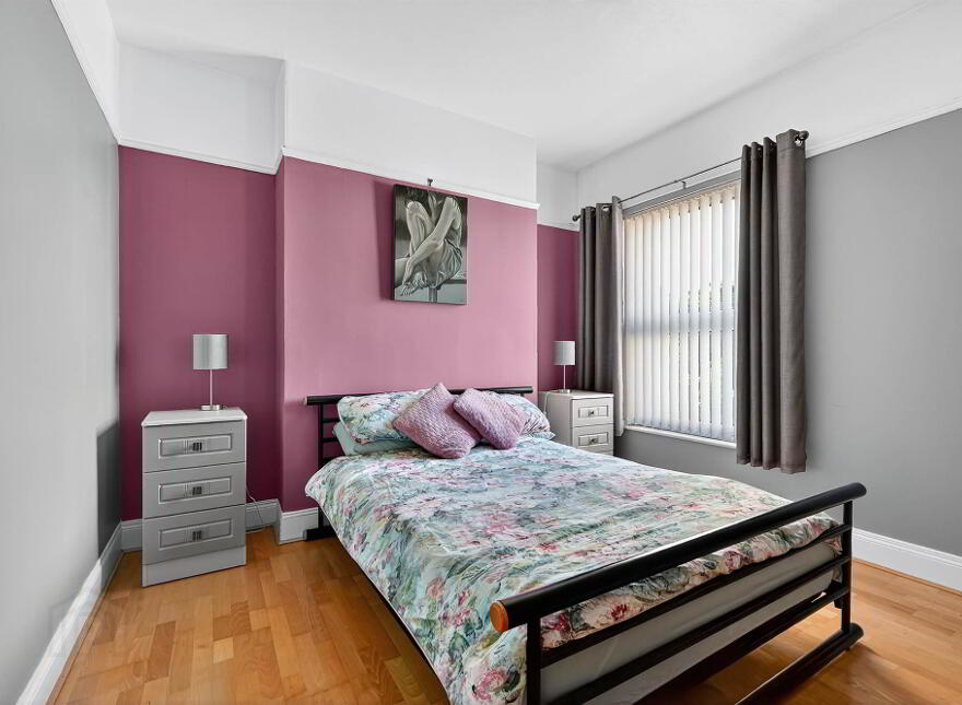 9 Luxor Gardens, Off Martinez Avenue, Belfast, BT5 5NB