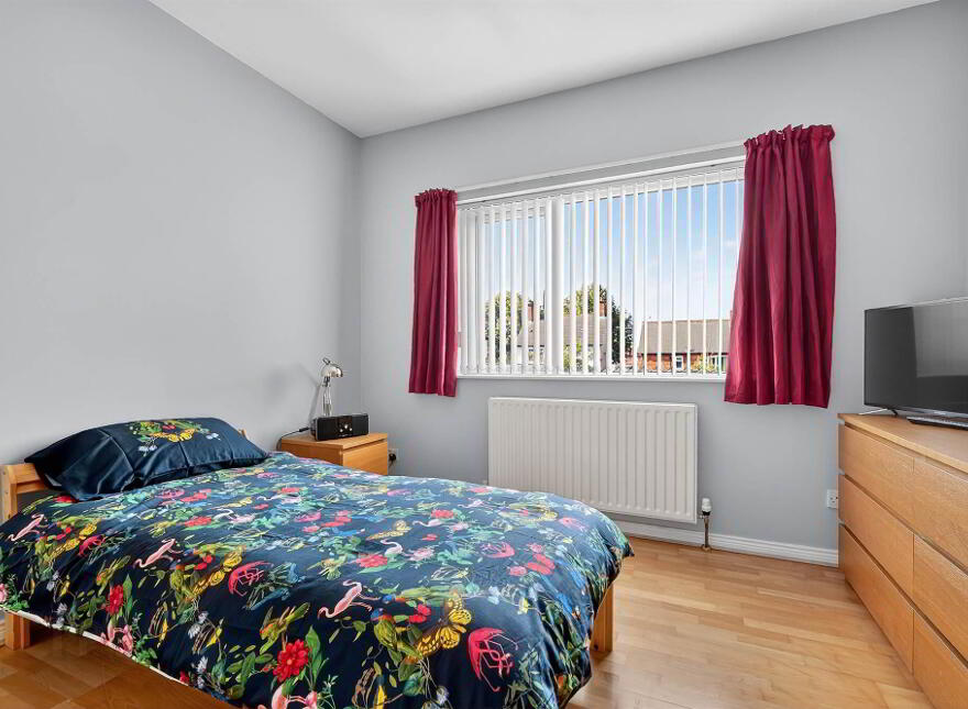 9 Luxor Gardens, Off Martinez Avenue, Belfast, BT5 5NB