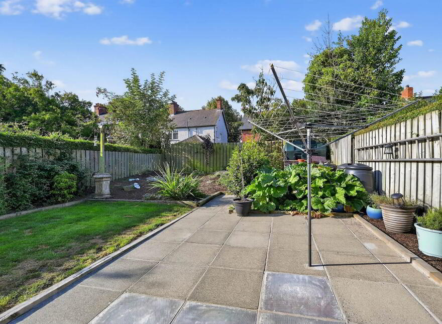 9 Luxor Gardens, Off Martinez Avenue, Belfast, BT5 5NB
