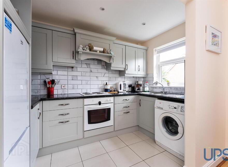 28 Glen Parade, Andersonstown, Belfast, BT11 8FD