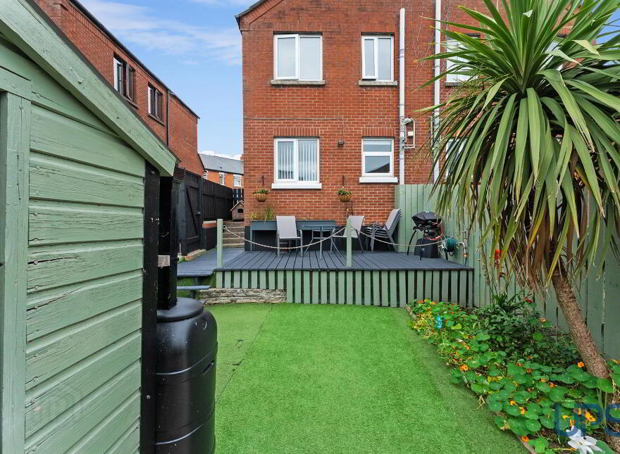 28 Glen Parade, Andersonstown, Belfast, BT11 8FD