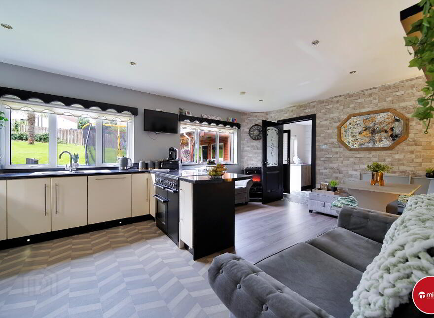 17 Lowrys Lane, Derry, BT48 0LS