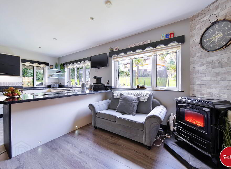 17 Lowrys Lane, Derry, BT48 0LS