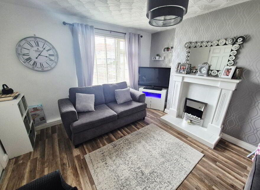 9 Windsor Place, Portrush, BT56 8JU