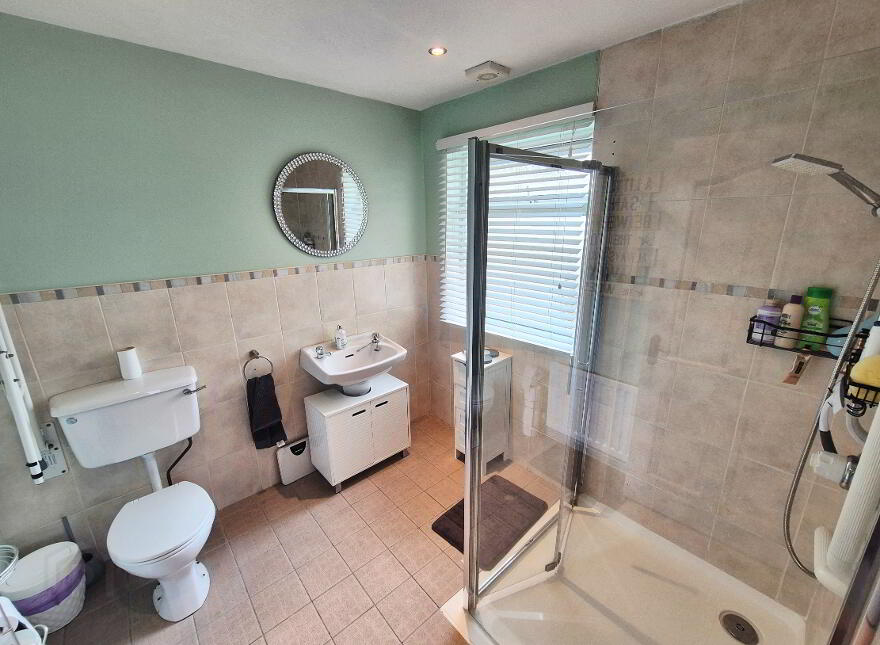 9 Windsor Place, Portrush, BT56 8JU