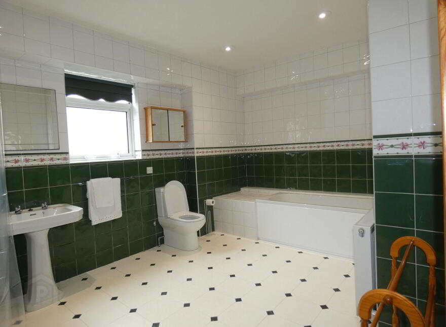 10 Grange Road, Coleraine, BT52 1NG
