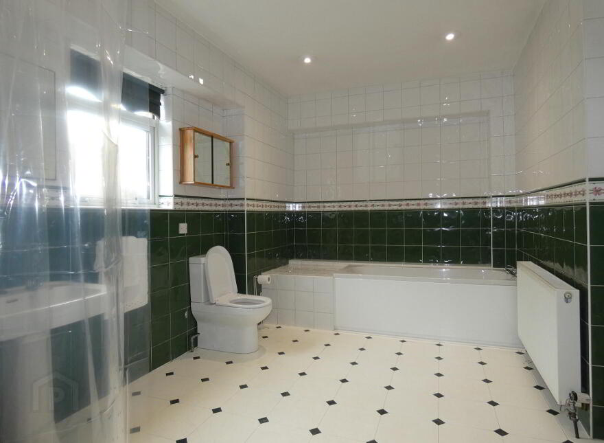 10 Grange Road, Coleraine, BT52 1NG
