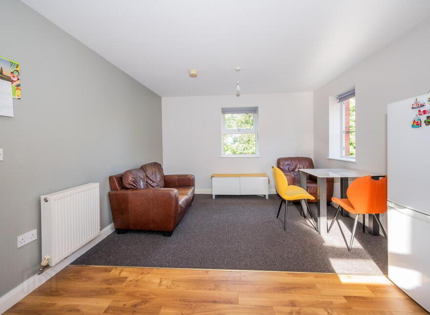 2b, 2 Deramore Drive, Belfast, BT9 5JQ