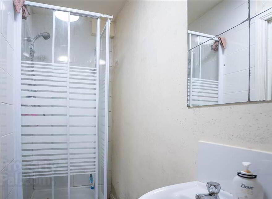 Two Bedroom Apartment, 46 Agincourt Avenue, Queens Quarter, Belfast, BT7 1QU