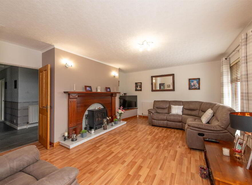 61a Belfast Road, Ballynahinch, BT24 8EB
