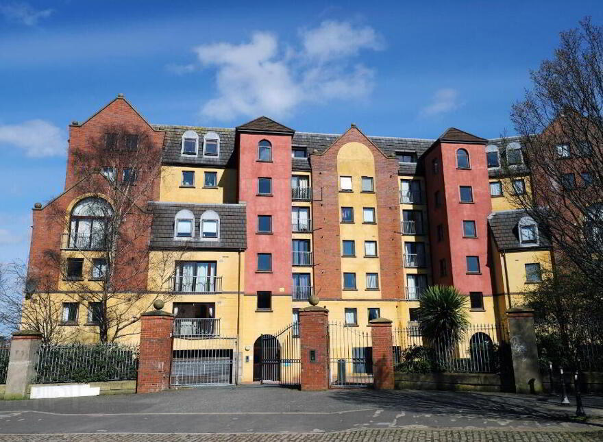 52 St John's Wharf, 1-3 Laganbank Road, Belfast, BT1 3LT