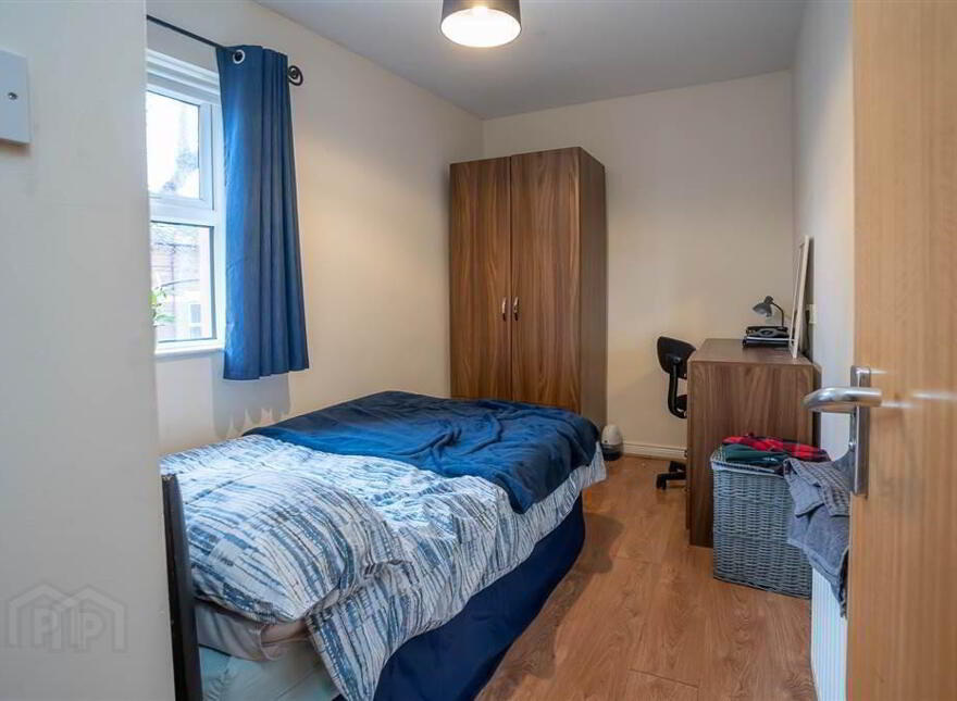 3 Bedroom Apartment, 46b Agincourt Avenue, Queens Quarter, Belfast, BT7 1QU